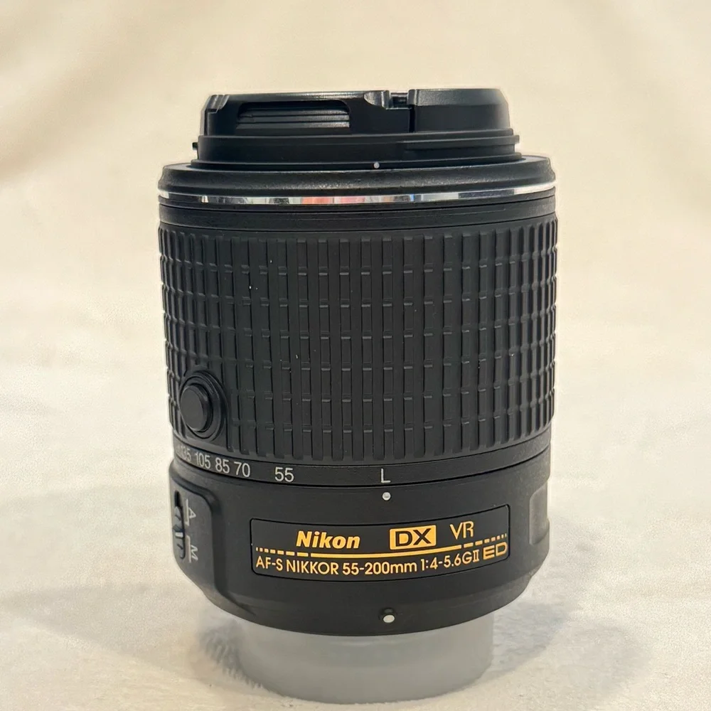 Nikon D3300 DX- DSLR Kit 18-55mm DX VR II & 55-200mm DX VR II Zoom  -1369shutter